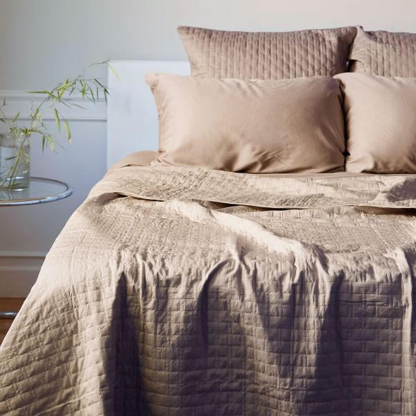 Bamboo-Quilted-Coverlet-Champagne-1.jpg