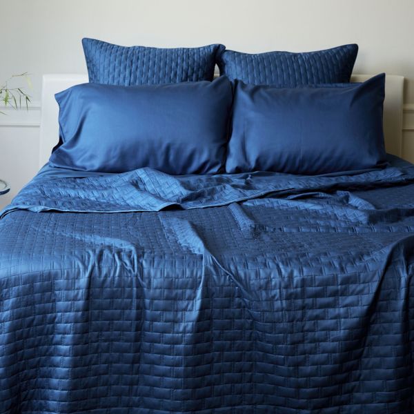 Bamboo-Quilted-Coverlet-Indigo-1.jpg