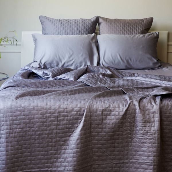 Bamboo-Quilted-Coverlet-Platinum-1.jpg